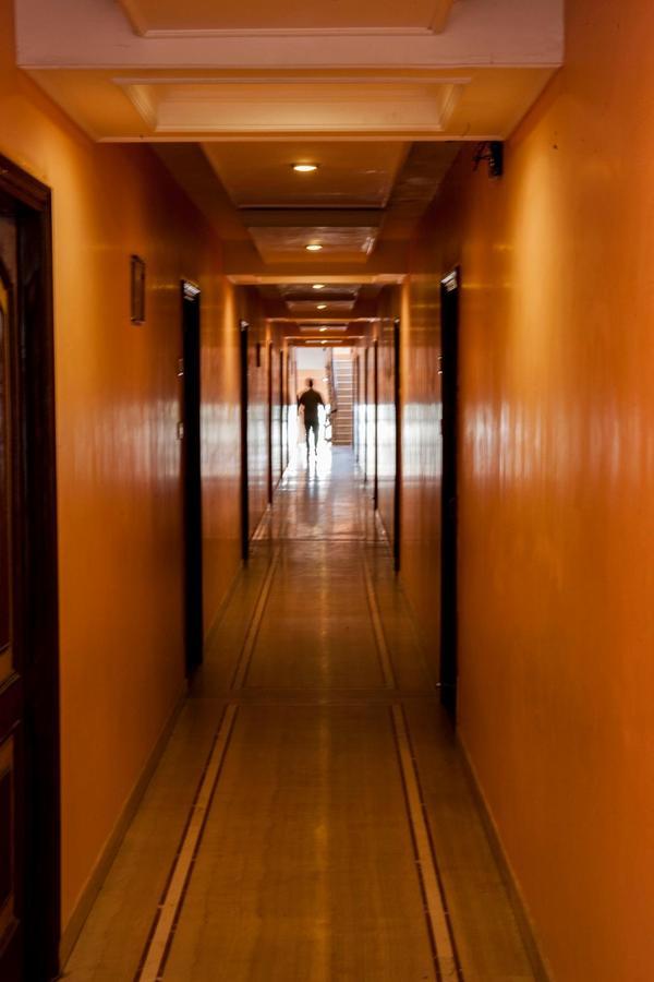 אגרטלה Hotel Welcome Palace מראה חיצוני תמונה